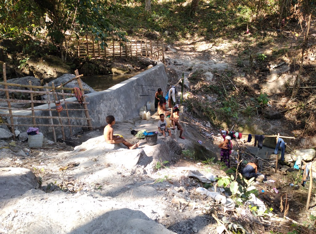 Galeri Pembuatan Cek Dam Wae Rea di Kelurahan Ulung Baras Manggarai Timur Flores&nbsp;NTT